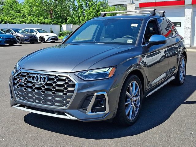 Used 2023 Audi SQ5 Premium Plus w/ Premium Plus Package AWD/4WD image 3
