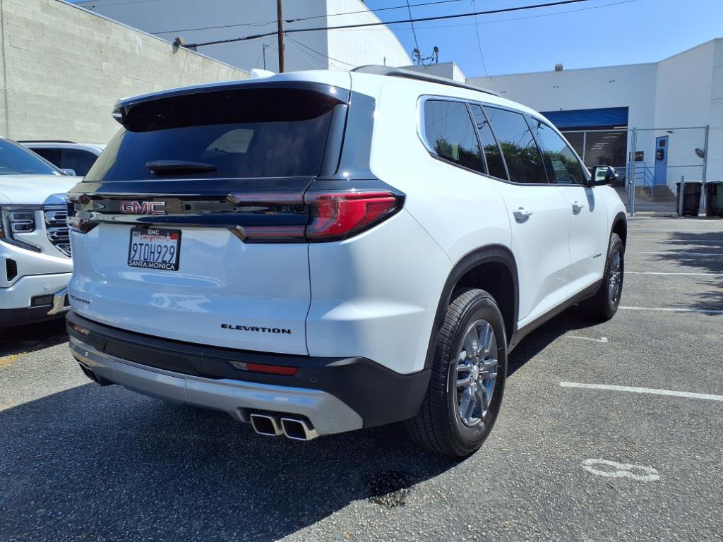 Used 2025 GMC Acadia Elevation image 24
