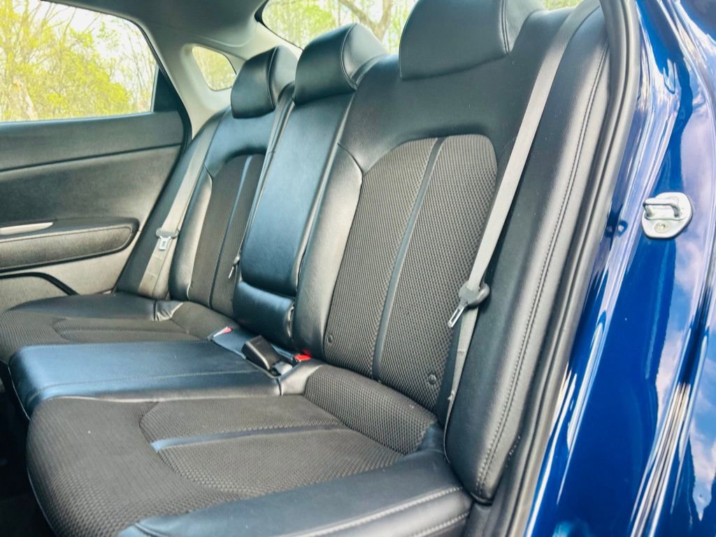 Used 2019 Kia Optima S image 26