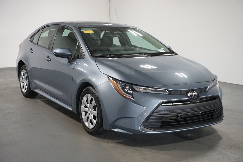 Certified 2024 Toyota Corolla LE image 3