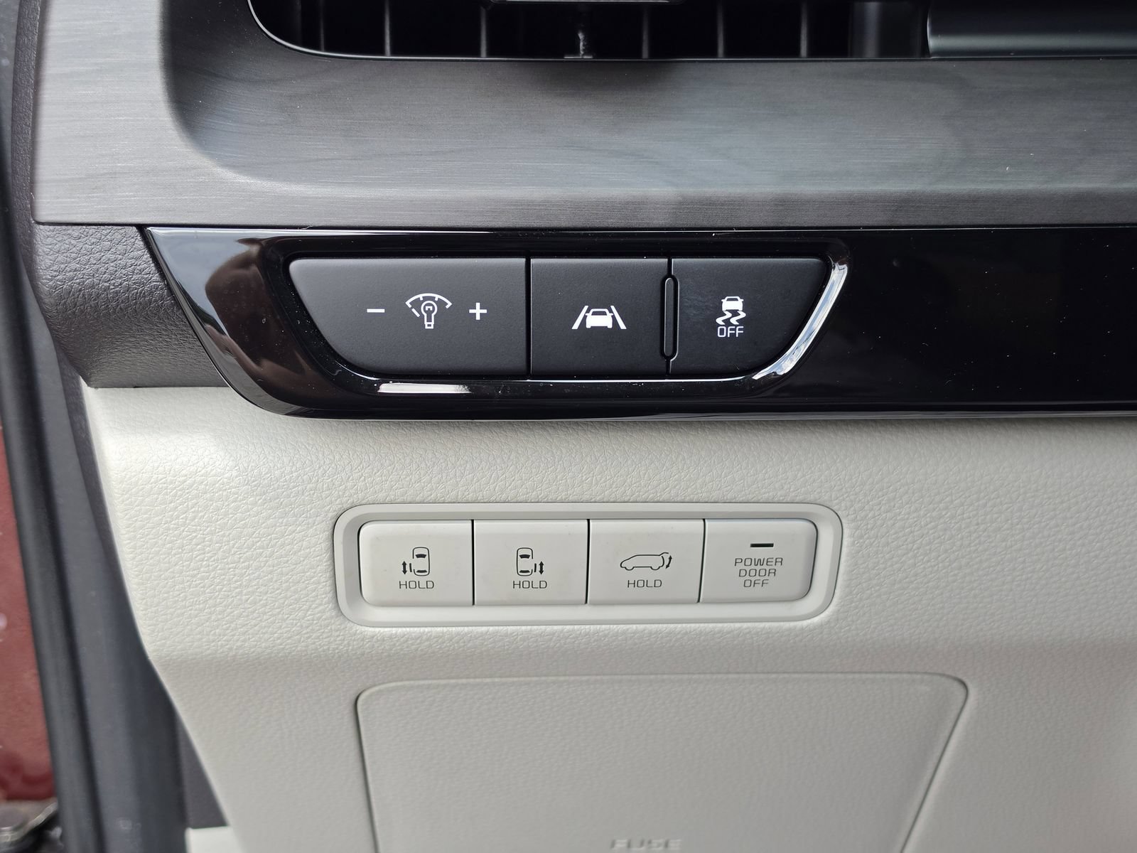 Used 2022 Kia Carnival SX FWD image 31
