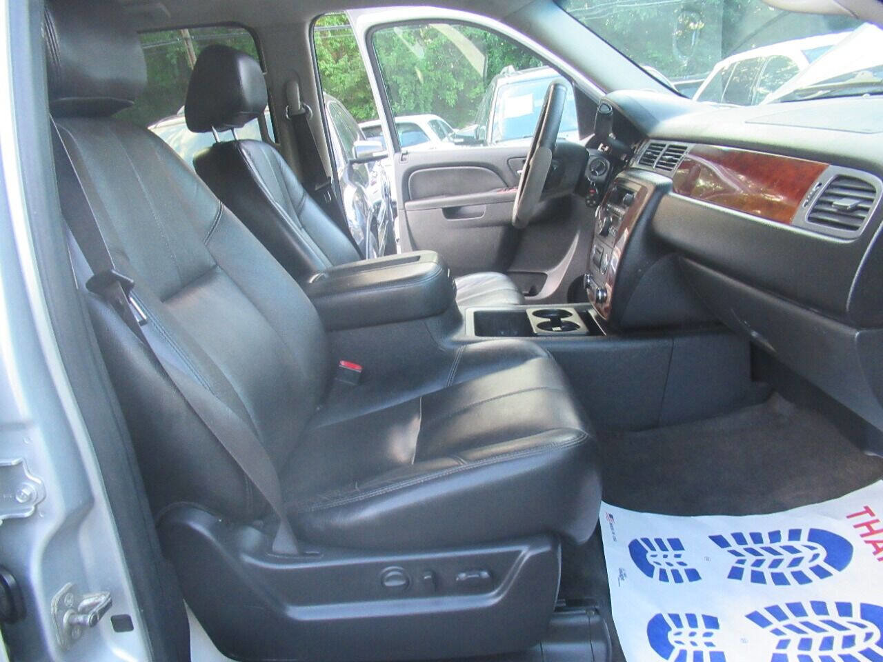 Used 2012 Chevrolet Suburban LT w/ Luxury Package image 23