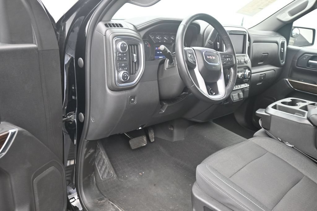 Used 2022 GMC Sierra 1500 SLE w/ Driver Alert Package I AWD/4WD image 11