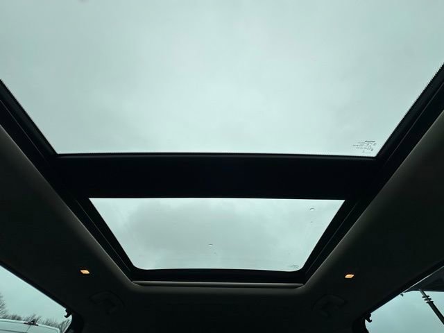 Used 2022 Nissan Rogue SL w/ SL Premium Package image 16