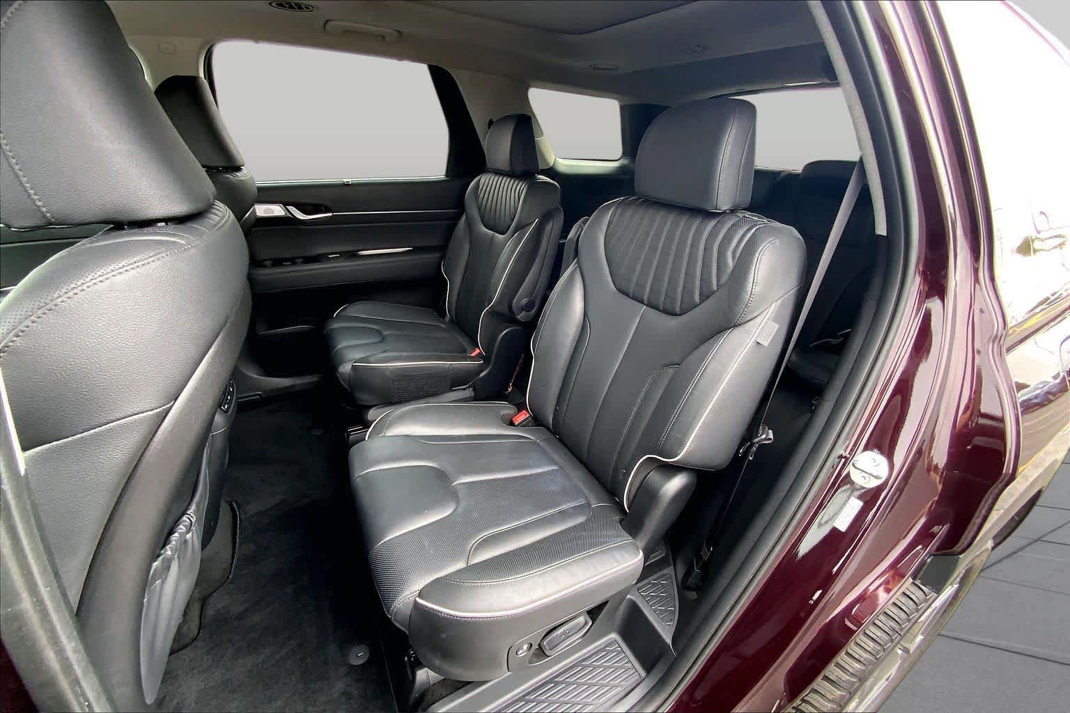 Used 2023 Hyundai Palisade Limited w/ Cargo Package AWD/4WD image 21