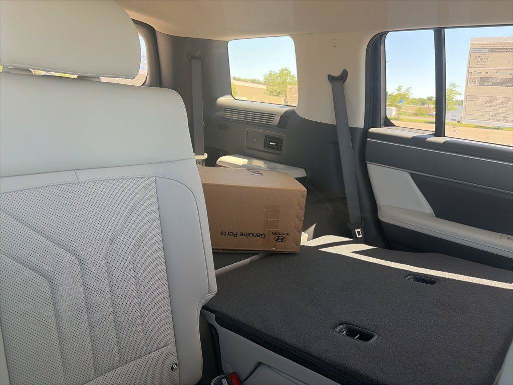 New 2026 Hyundai Santa Fe SEL AWD/4WD image 32
