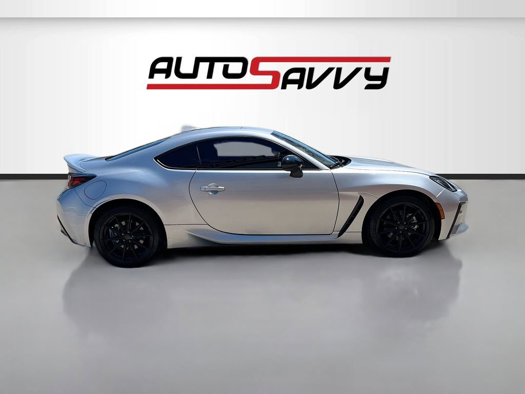 Used 2024 Toyota GR86 Premium RWD image 8
