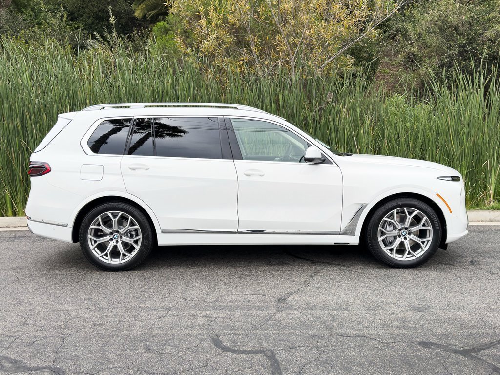 New 2026 BMW X7 xDrive40i w/ Premium Package image 4