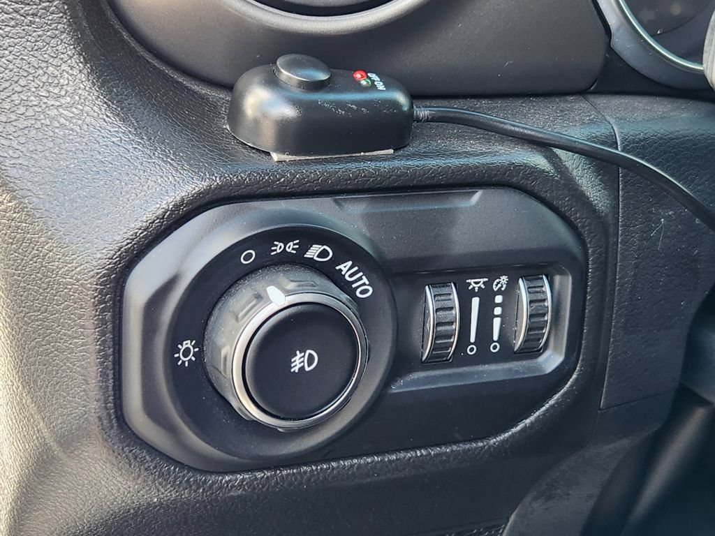Used 2022 Jeep Wrangler Sport AWD/4WD image 14