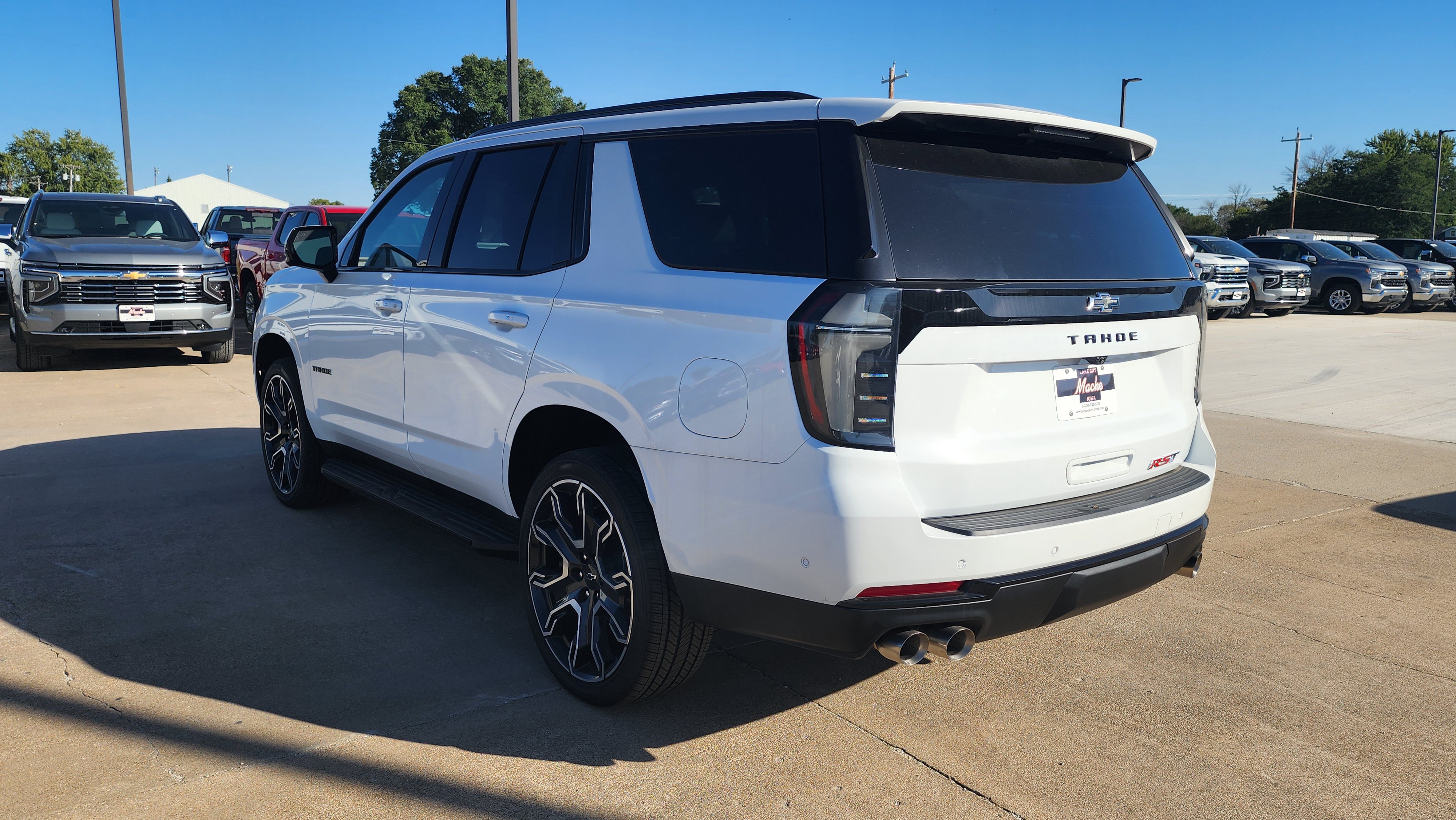 New 2026 Chevrolet Tahoe RST w/ RST Capability Package AWD/4WD image 7