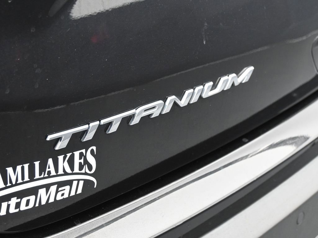 Used 2022 Ford Edge Titanium image 38