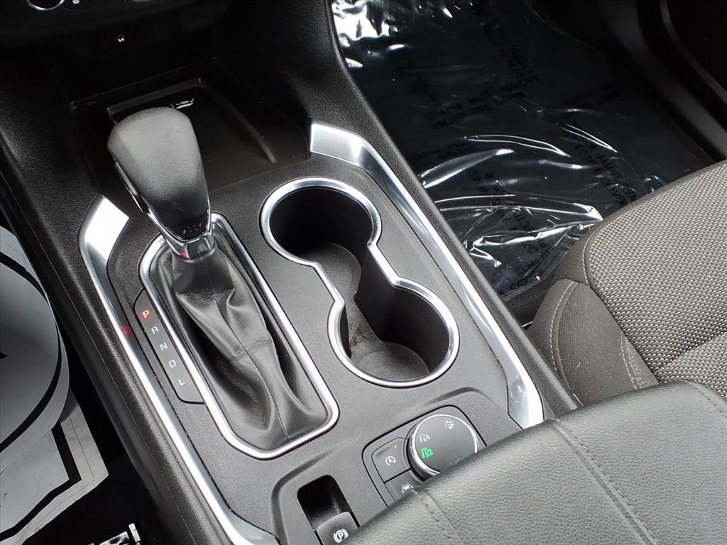 Used 2023 Chevrolet Traverse LT image 23