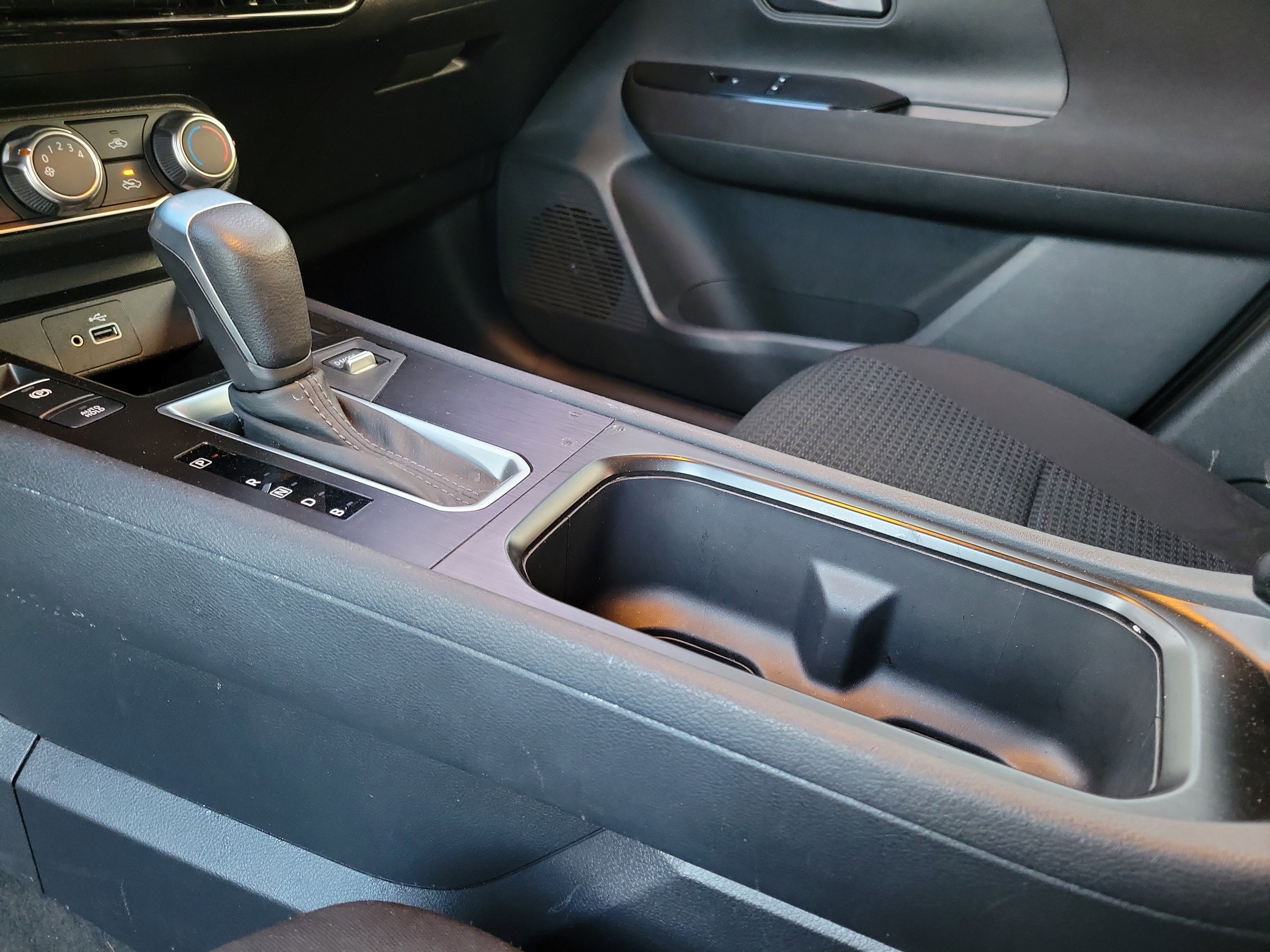 Used 2025 Nissan Kicks S image 29