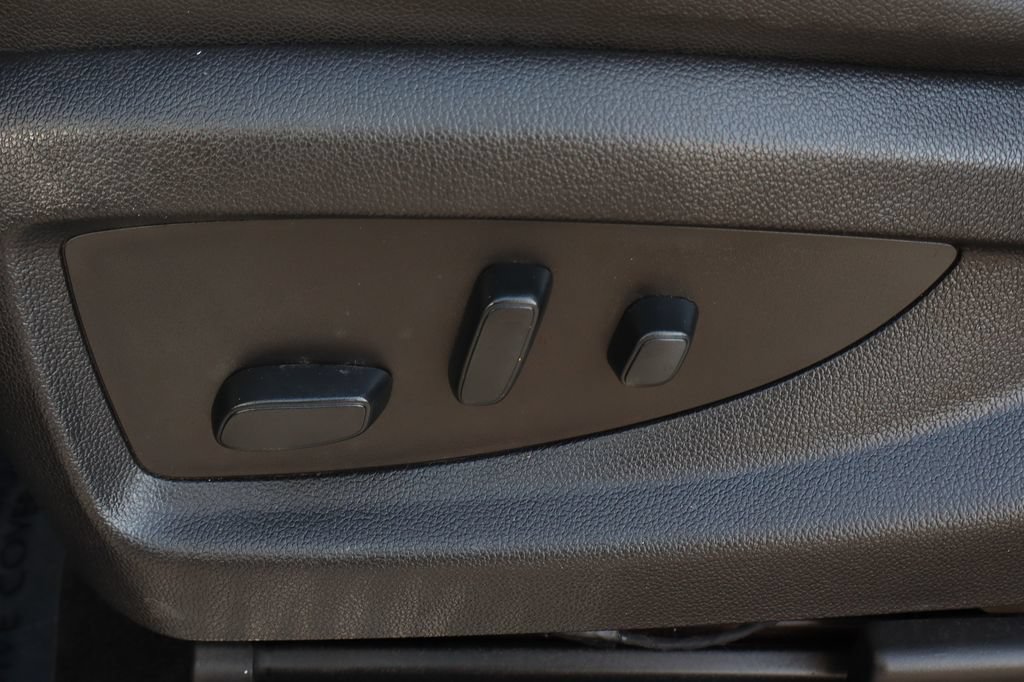 Used 2018 Chevrolet Silverado 1500 High Country RWD image 21
