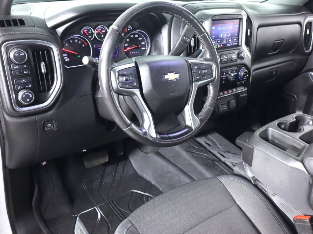 Used 2021 Chevrolet Silverado 1500 LT w/ Convenience Package II AWD/4WD image 9