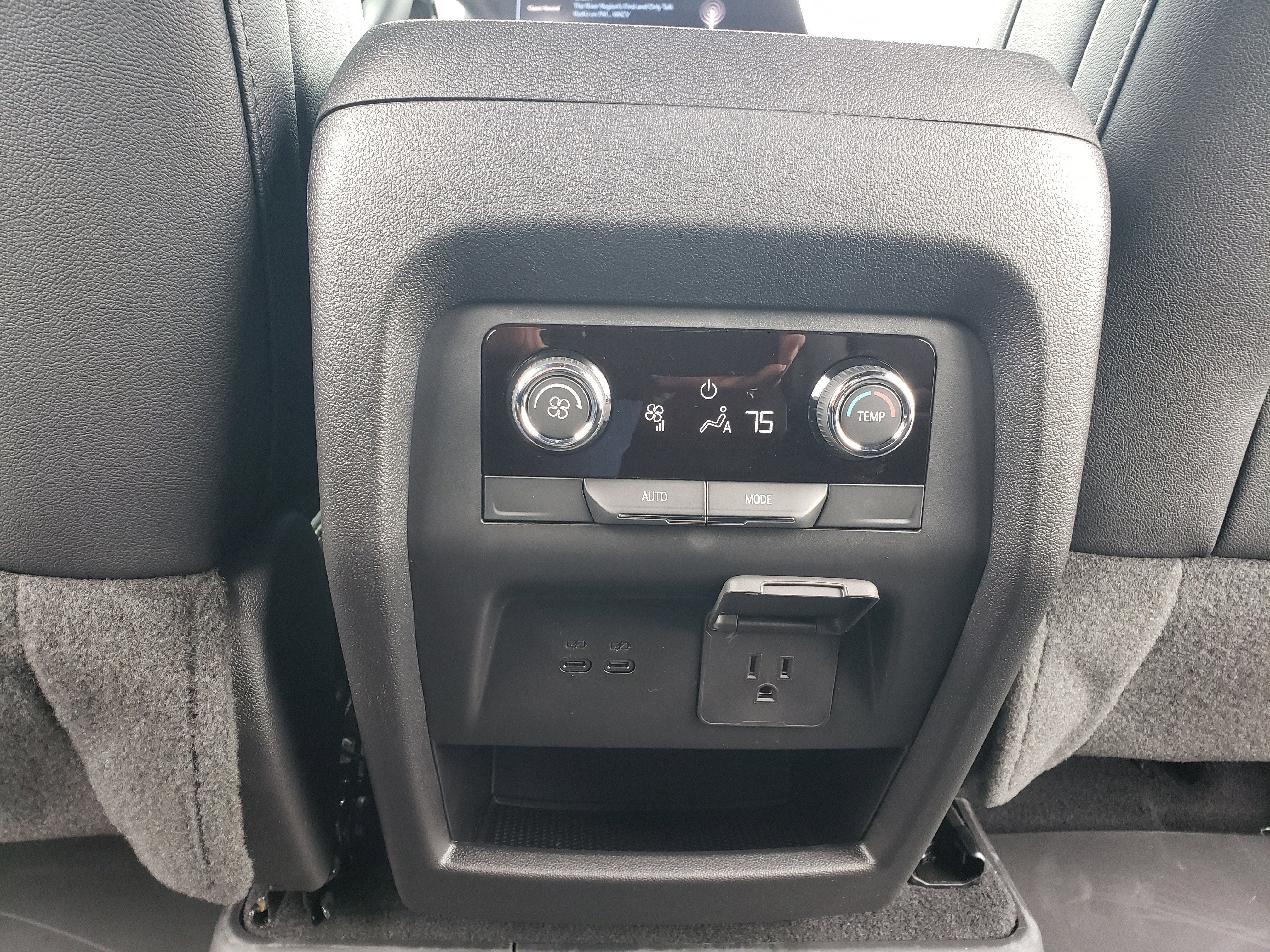 New 2026 Chevrolet Traverse LT image 36