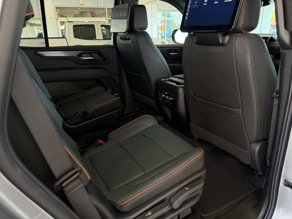 New 2026 GMC Yukon AT4 w/ AT4 Premium Plus Package AWD/4WD image 18