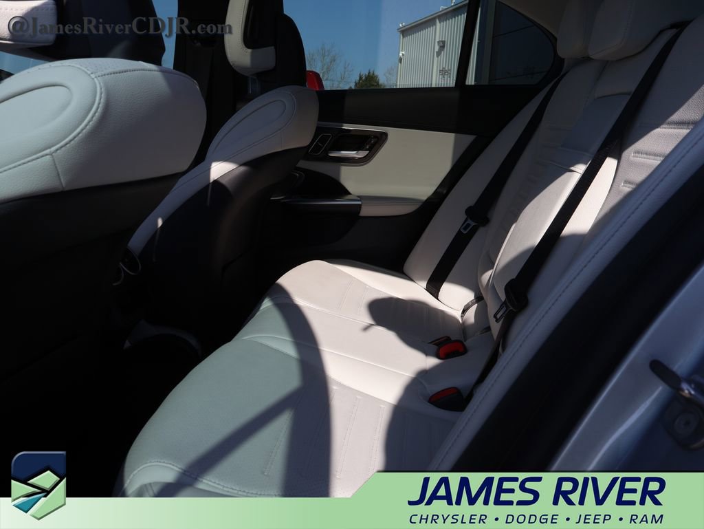 Used 2024 Mercedes-Benz C 300 4MATIC Sedan image 18
