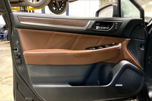 Used 2018 Subaru Outback 2.5i Touring image 23