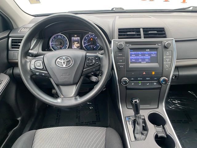 Used 2016 Toyota Camry LE FWD image 9
