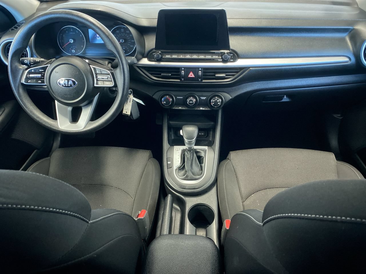 Used 2020 Kia Forte LXS FWD image 31