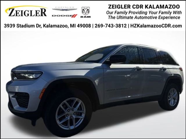 Certified 2023 Jeep Grand Cherokee Laredo w/ Luxury Tech Group I