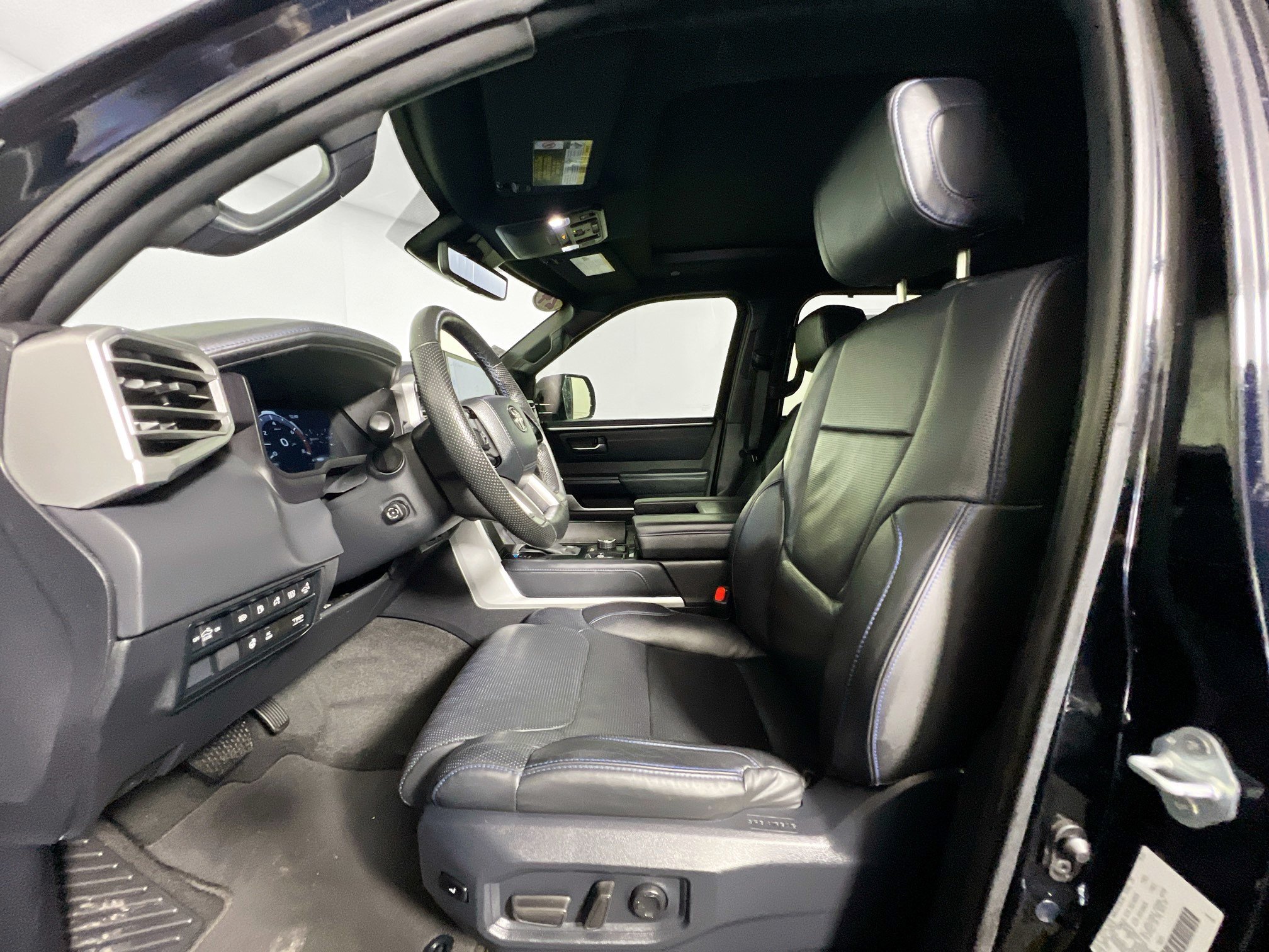 Used 2024 Toyota Tundra Platinum AWD/4WD image 14