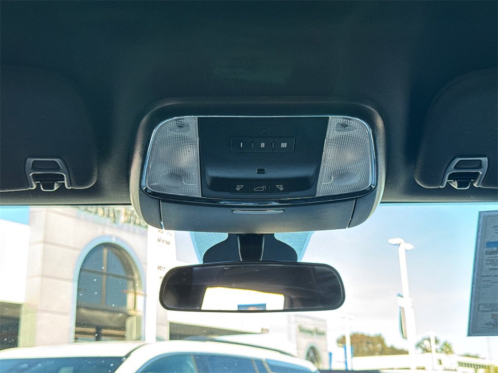 Used 2021 Jeep Grand Cherokee Laredo X image 22