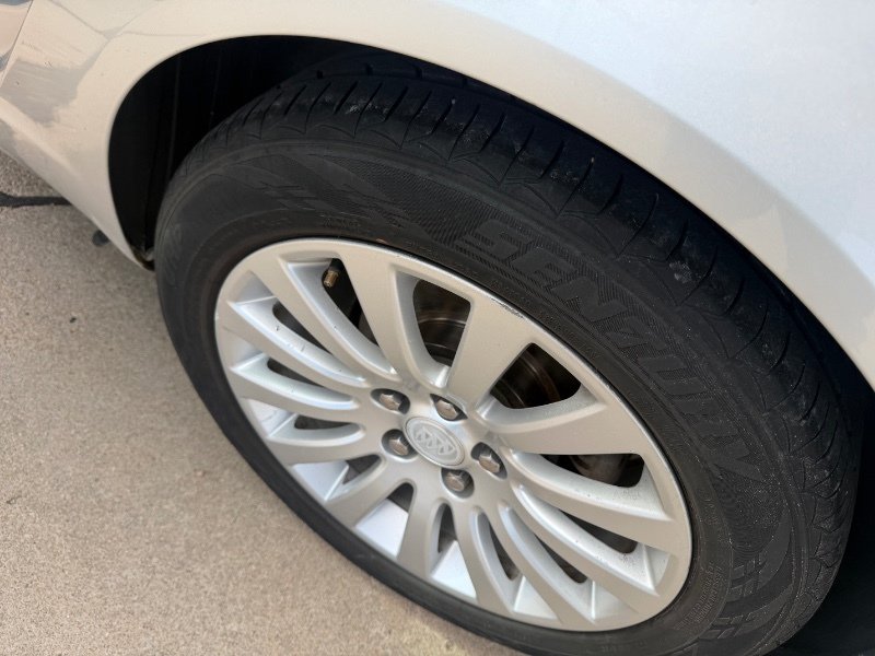 Used 2012 Buick Regal Leather FWD image 13