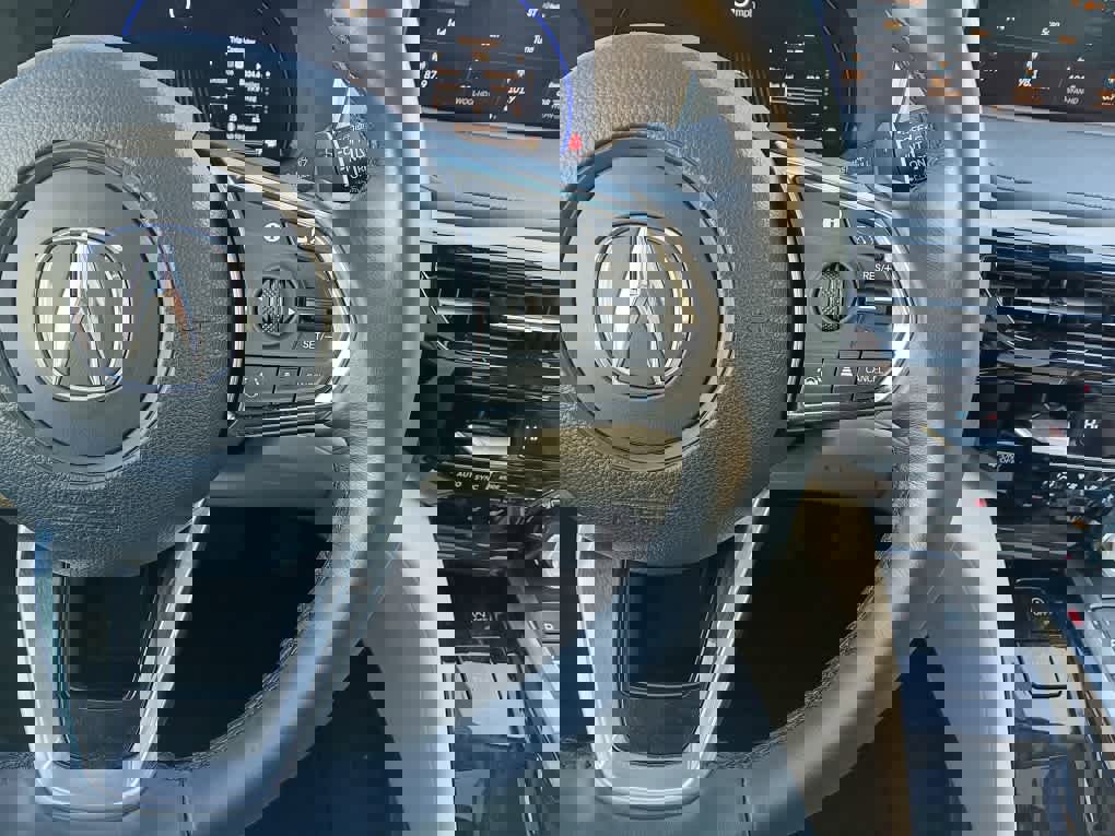 Used 2023 Acura MDX SH-AWD w/ Technology Package image 32