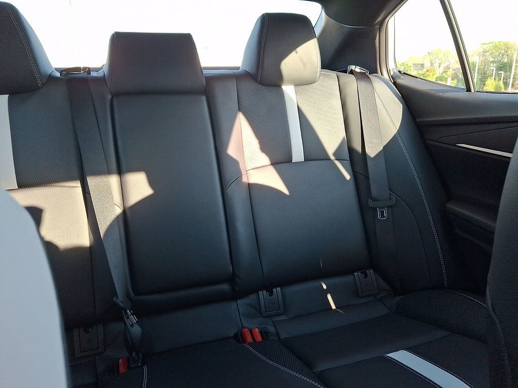 New 2026 Toyota Camry Hybrid FWD image 15