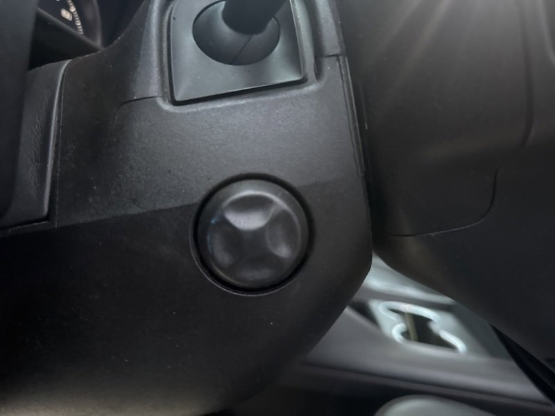 Used 2021 Chevrolet Suburban RST w/ Luxury Package image 25