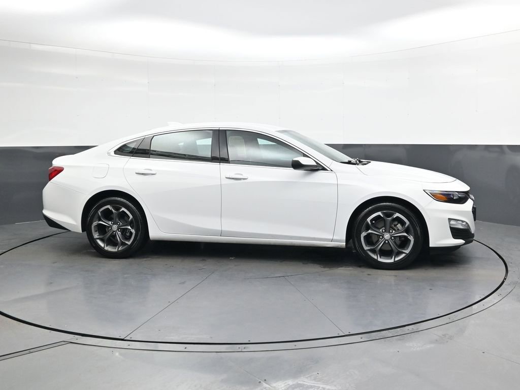 Used 2023 Chevrolet Malibu LT image 3