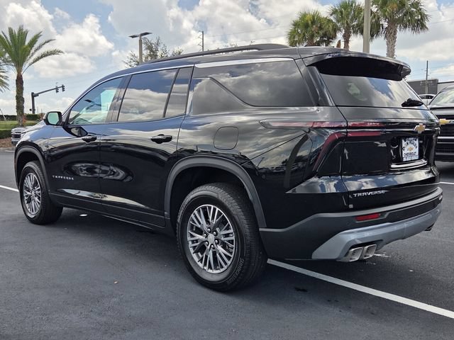 Certified 2026 Chevrolet Traverse LT w/ Driver Confidence Package FWD image 4
