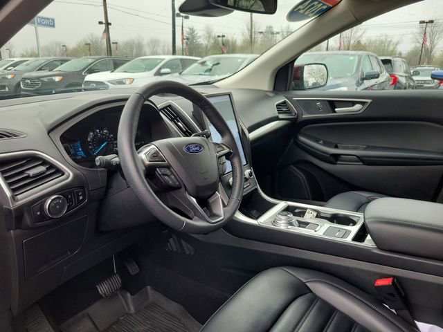 Used 2024 Ford Edge SEL w/ Convenience Package image 14