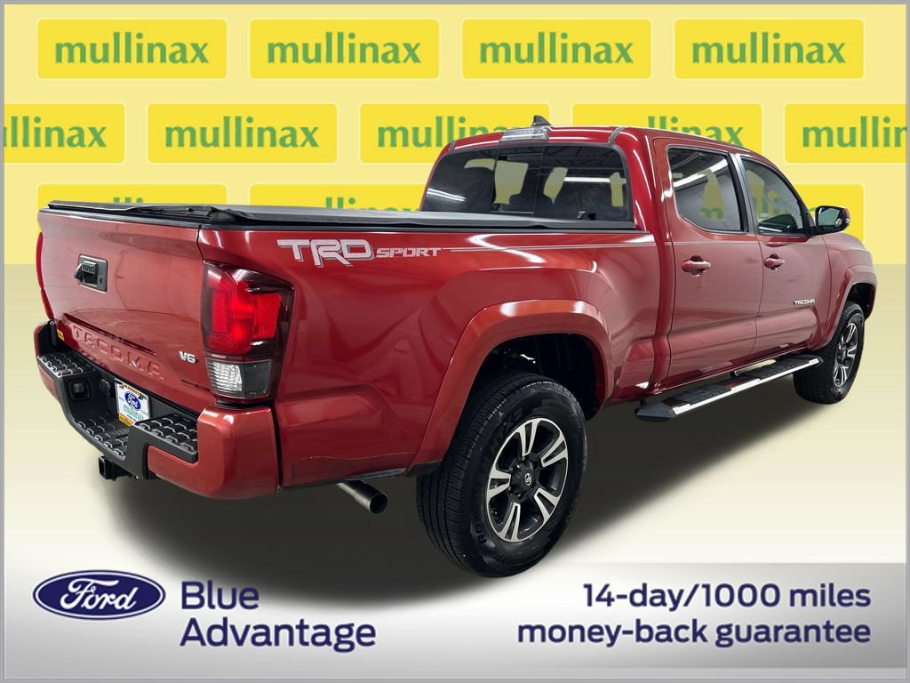 Used 2018 Toyota Tacoma TRD Sport RWD image 3