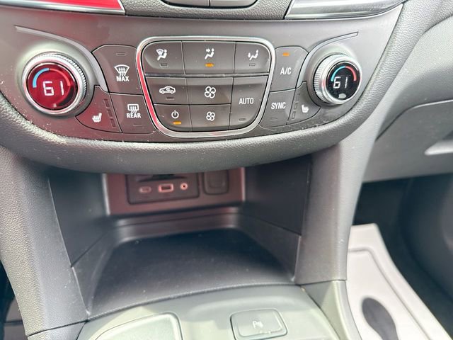 Used 2024 Chevrolet Equinox LT image 19