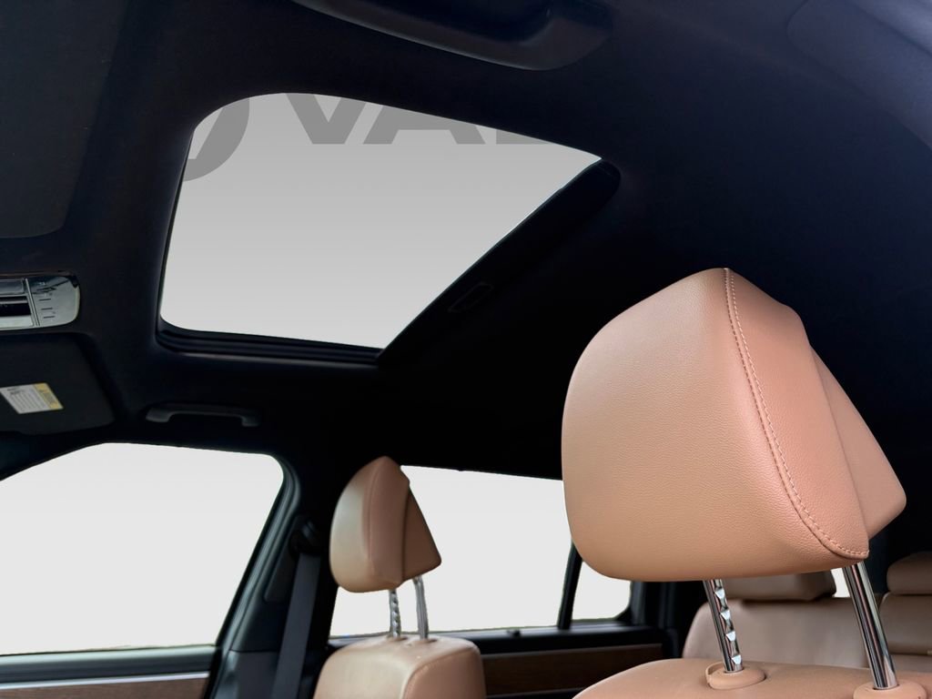 Used 2024 Hyundai Santa Fe Limited image 6