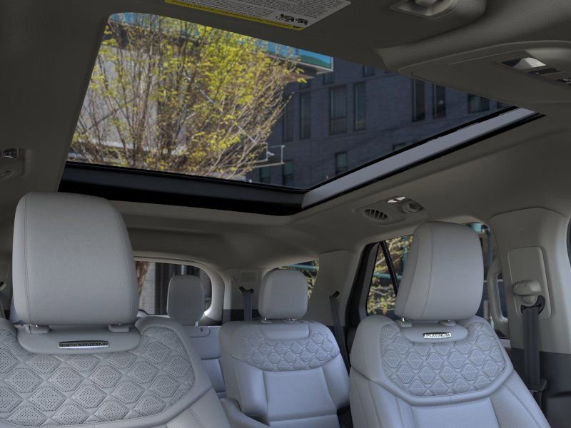 New 2026 Ford Explorer Platinum w/ LUX Leather Package AWD/4WD image 22