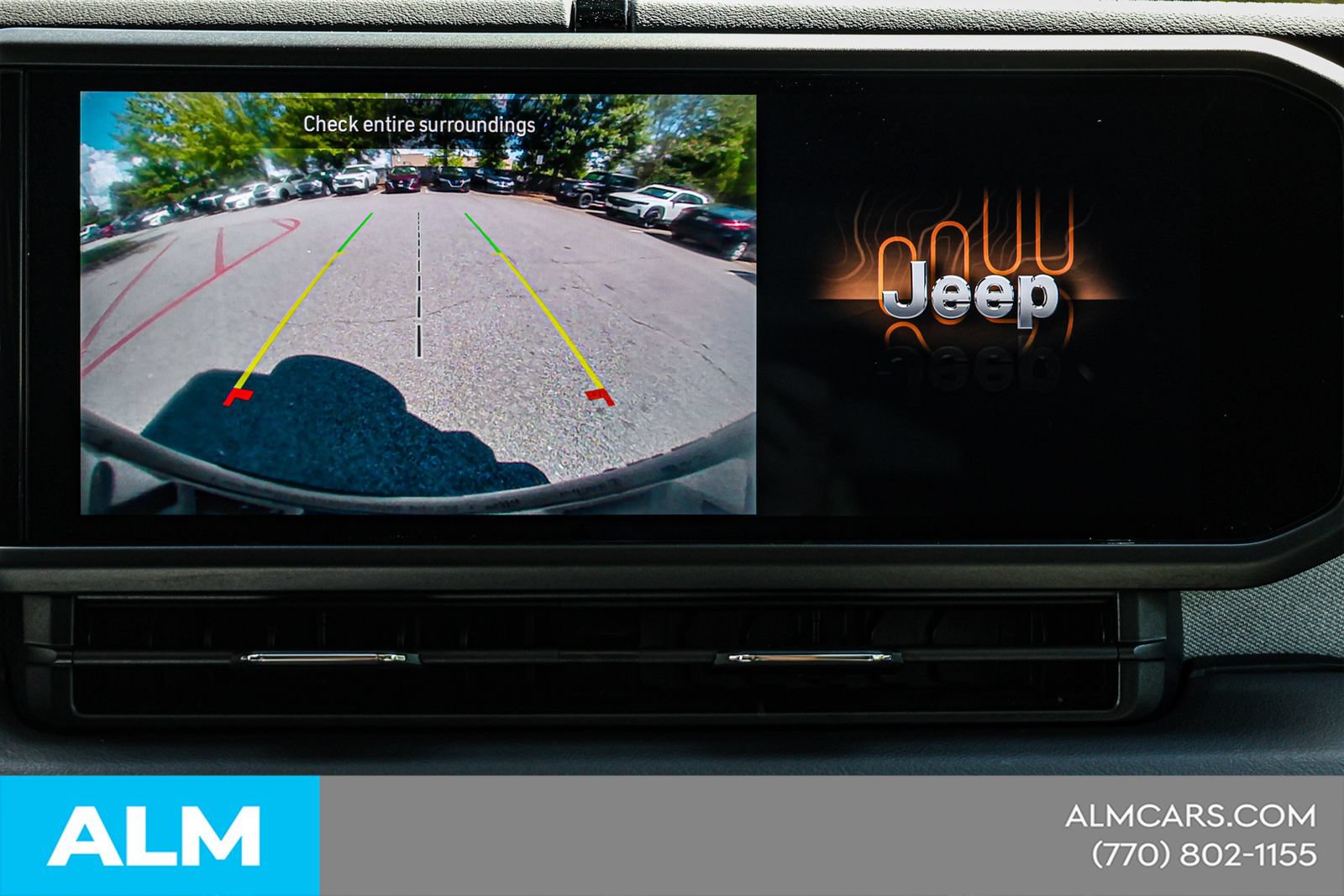 Used 2024 Jeep Wrangler Unlimited Sahara AWD/4WD image 30