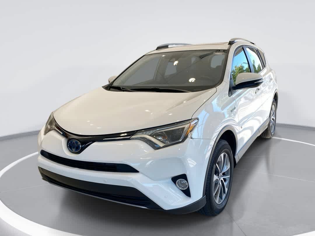 Used 2018 Toyota RAV4 XLE w/ Convenience Package