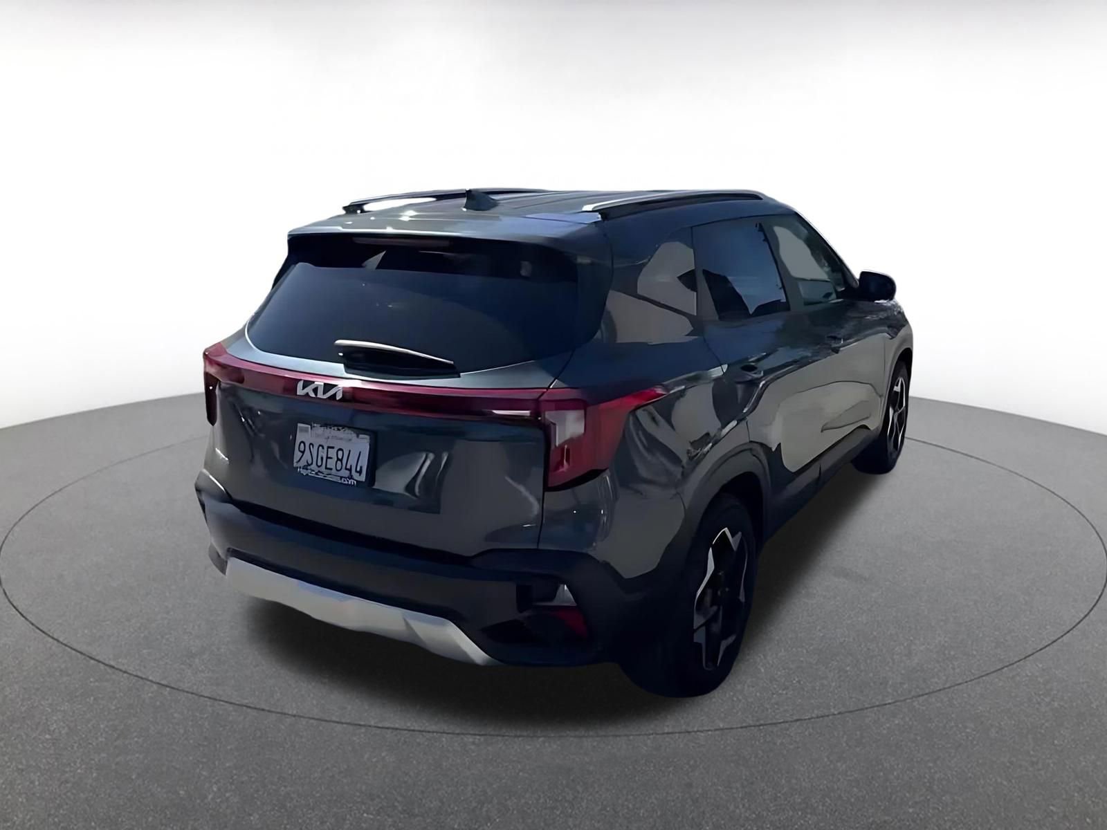 Used 2025 Kia Seltos S image 14