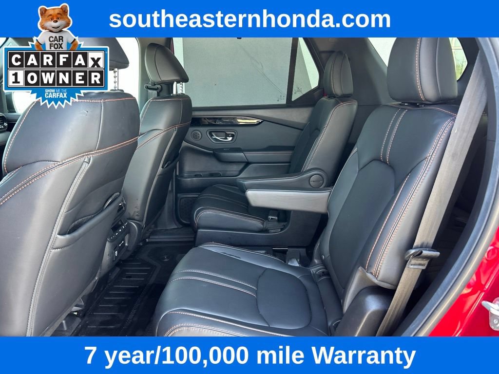 Used 2025 Honda Pilot TrailSport image 15