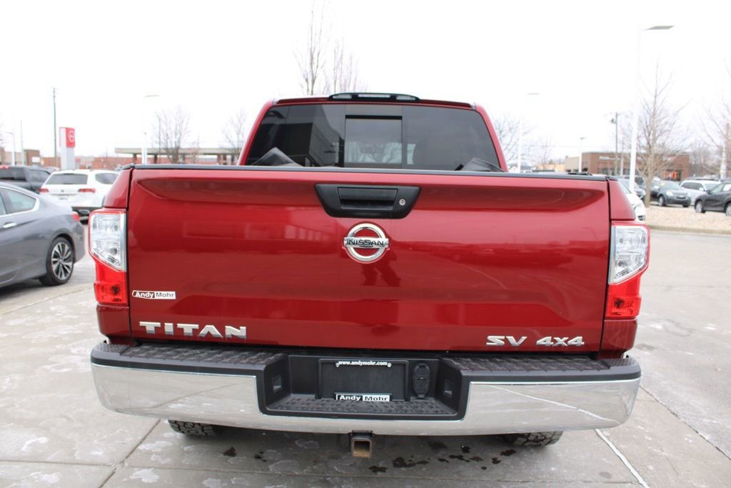 Used 2017 Nissan Titan SV image 8