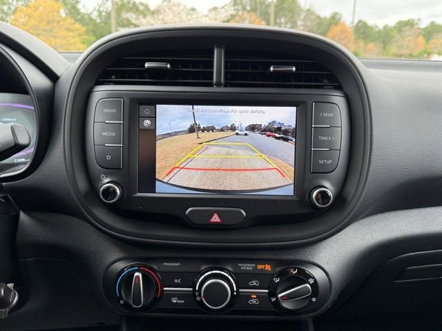 Used 2025 Kia Soul LX FWD image 20