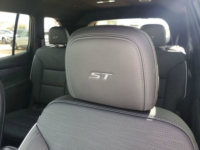 New 2026 Buick Enclave Sport Touring image 13