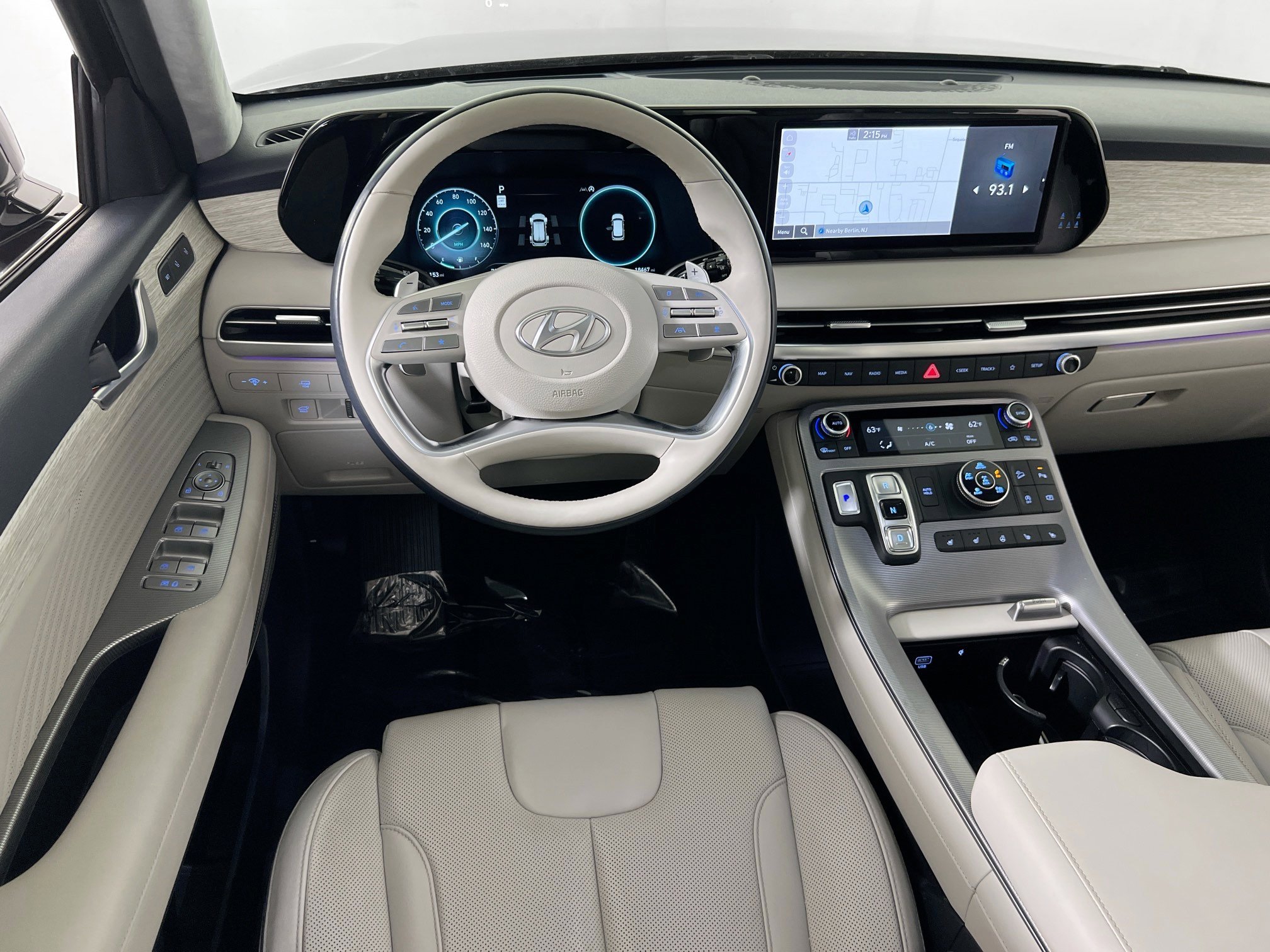 Used 2023 Hyundai Palisade Calligraphy image 23