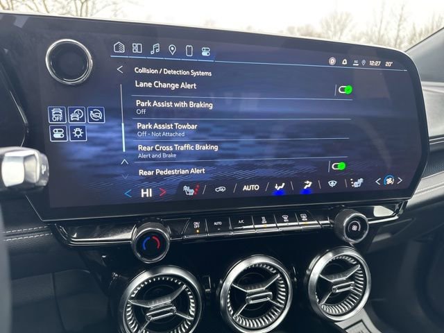 Used 2025 Chevrolet Blazer EV LT image 30