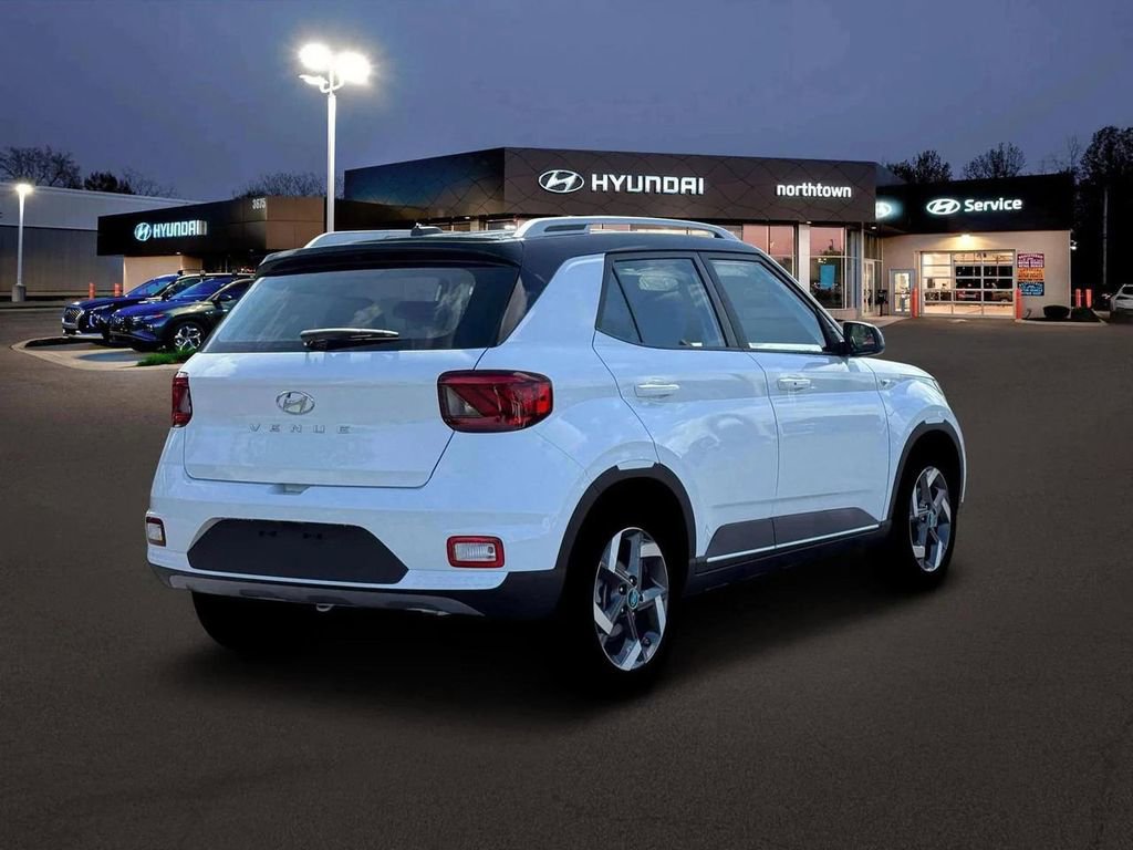 New 2026 Hyundai Venue SEL FWD image 7
