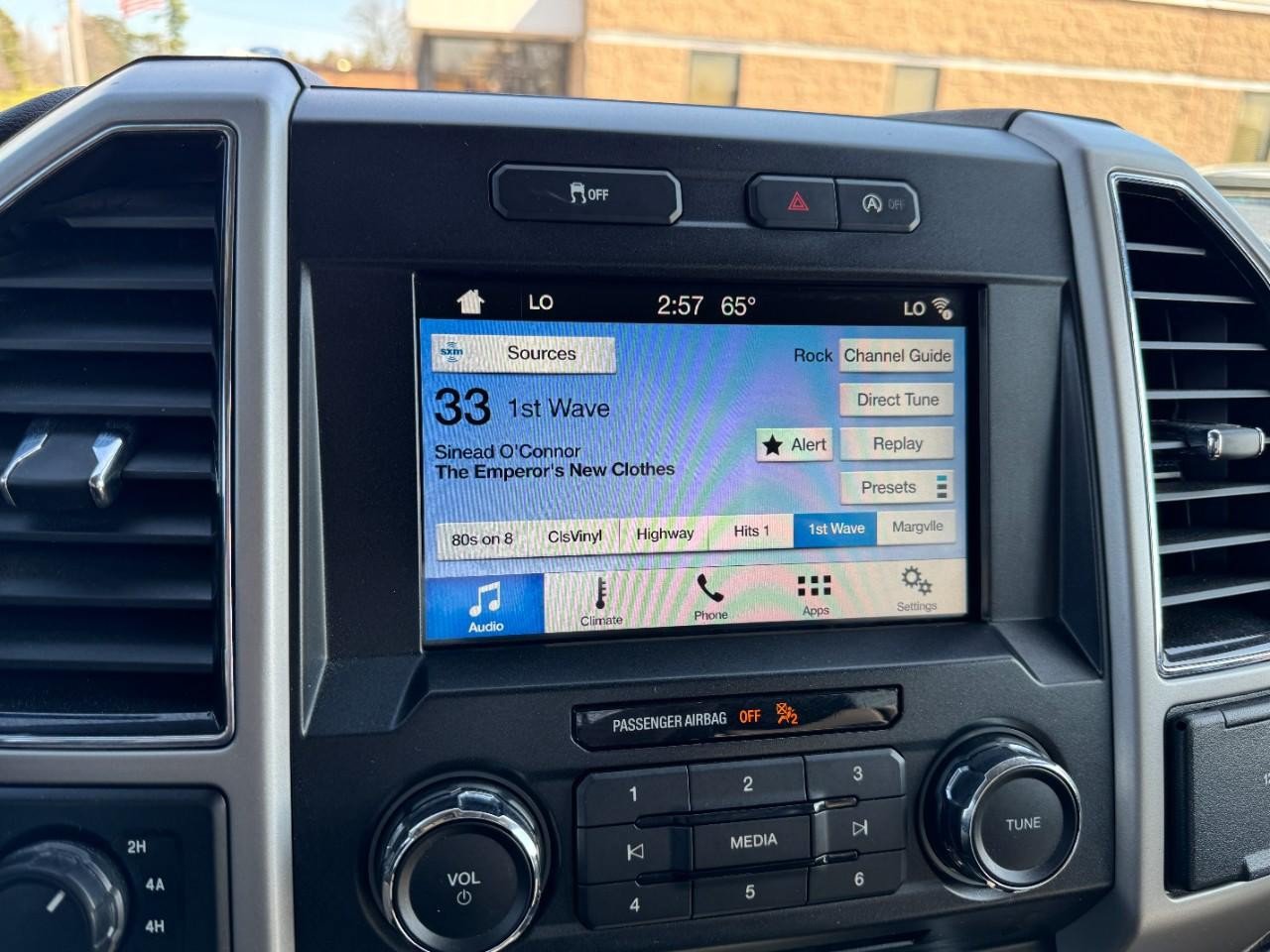 Used 2018 Ford F150 Lariat AWD/4WD image 19
